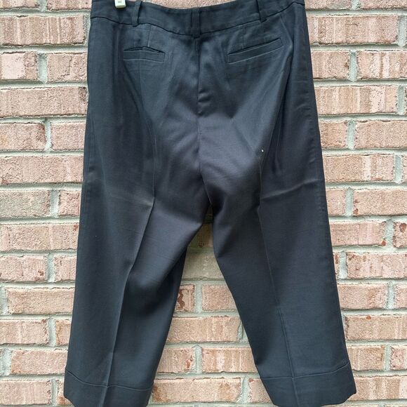 LOFT Black Cropped Pants with Flat Front Design - Picture 4 of 7
